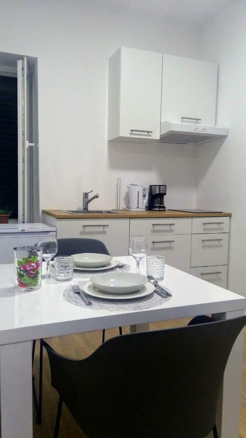 Studio Apartman Adris Hotel Šibenik Eksteriør billede