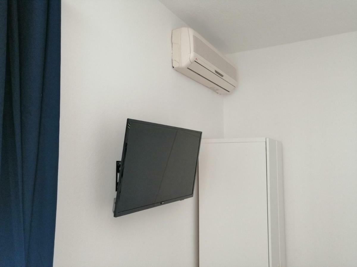 Studio Apartman Adris Hotel Šibenik Eksteriør billede